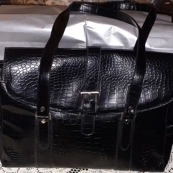 Foray Bags Foray Faux Alligator Travellaptop Bag Like New